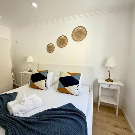 1 Bedroom - Patio - - Ac Apartment *