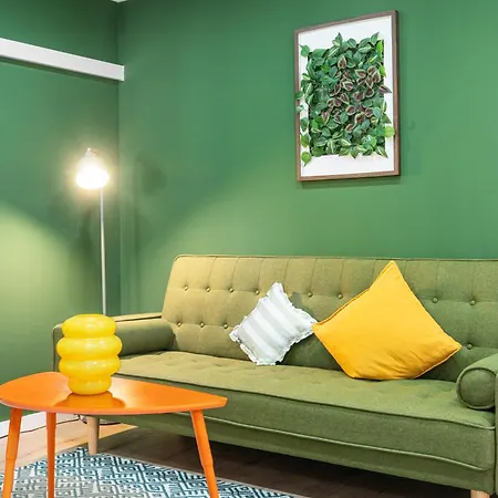 1 Bedroom - Patio - - Ac